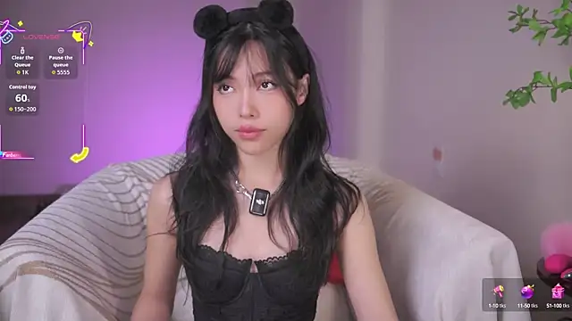 Snapshot of Miuzxc chatting on 9, 9, 2025 Miuzxc online show from 9, 9, 2025