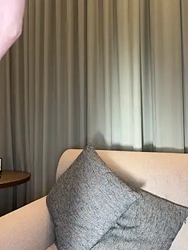 Snapshot of Miuzxc chatting on 8, 1, 2026 Miuzxc online show from 8, 1, 2026