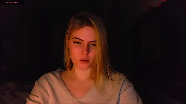 VoluptuousDreams online show from 8, 2, 2025