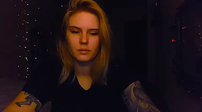 VoluptuousDreams online show from 16, 12, 2024