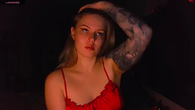 VoluptuousDreams online show from 6, 2, 2025