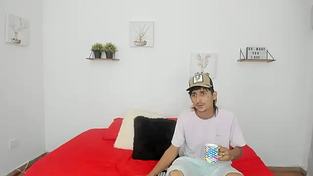 Zamu 1992 online show from 15, 2, 2025