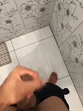 Snapshot of vintin21cm chatting on 7, 10, 2025 vintin21cm online show from 7, 10, 2025