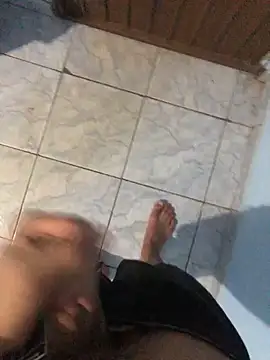 Snapshot of vintin21cm chatting on 11, 10, 2025 vintin21cm online show from 11, 10, 2025