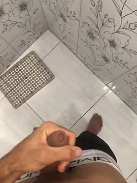 Snapshot of vintin21cm chatting on 2, 10, 2025 vintin21cm online show from 2, 10, 2025