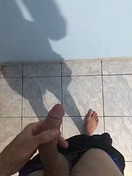 Snapshot of vintin21cm chatting on 28, 9, 2025 vintin21cm online show from 28, 9, 2025