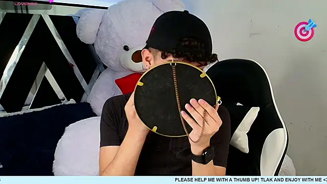 Niico Cruz online show from 19, 2, 2025