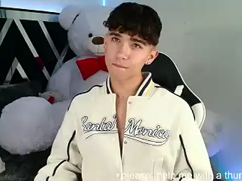 Niico Cruz online show from 2, 2, 2025