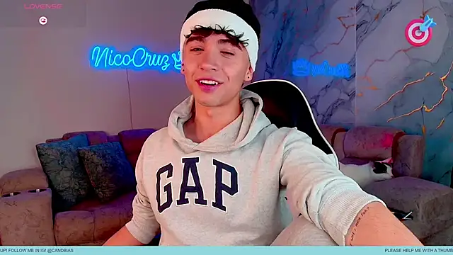 Niico Cruz online show from 9, 3, 2026