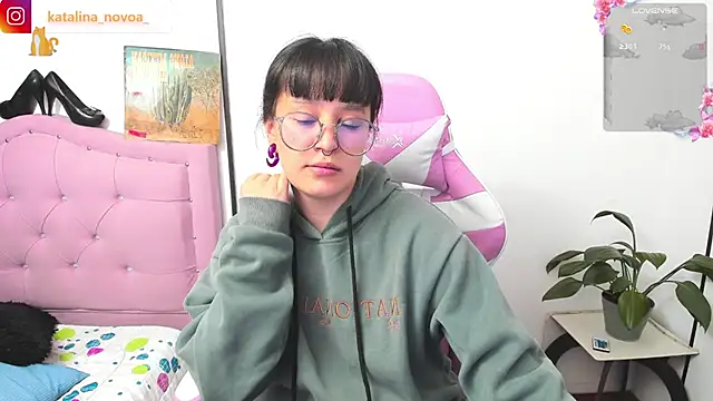 Katalina novoa online show from 28, 5, 2026