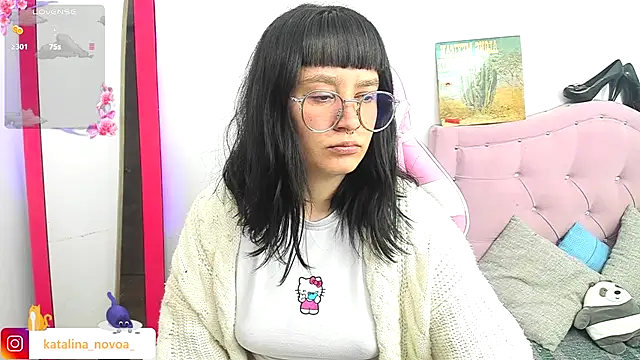 Snapshot of Katalina_novoa chatting on 8, 11, 2025 Katalina novoa online show from 8, 11, 2025