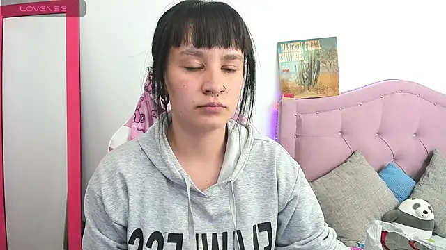 Snapshot of Katalina_novoa chatting on 21, 3, 2025 Katalina novoa online show from 21, 3, 2025