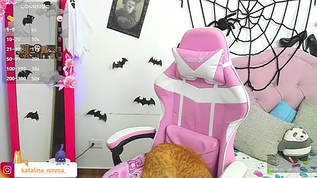 Snapshot of Katalina_novoa chatting on 16, 10, 2025 Katalina novoa online show from 16, 10, 2025