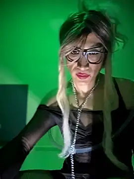 kandyloves online show from 6, 3, 2026