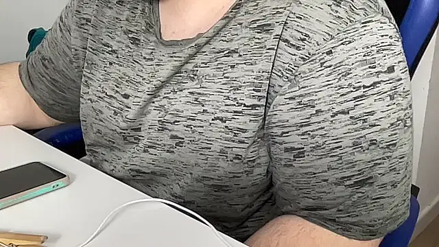 Rafa24324 online show from 13, 4, 2026