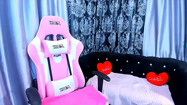 KamilaFoxy online show from 7, 11, 2025