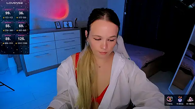 Snapshot of SherillBrill chatting on 21, 11, 2025 SherillBrill online show from 21, 11, 2025