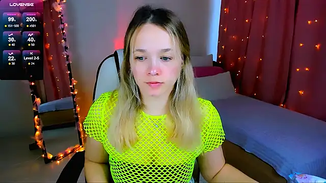 Snapshot of SherillBrill chatting on 23, 3, 2025 SherillBrill online show from 23, 3, 2025