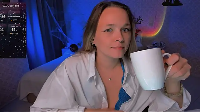 Snapshot of SherillBrill chatting on 24, 10, 2025 SherillBrill online show from 24, 10, 2025