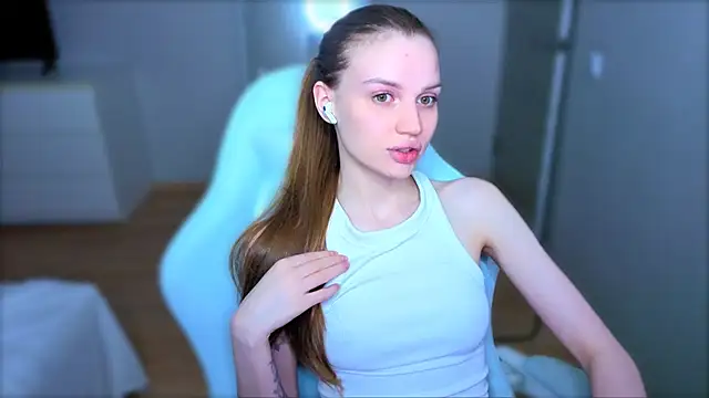 StellaLawless online show from 3, 5, 2026