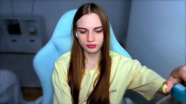 StellaLawless online show from 10, 9, 2025