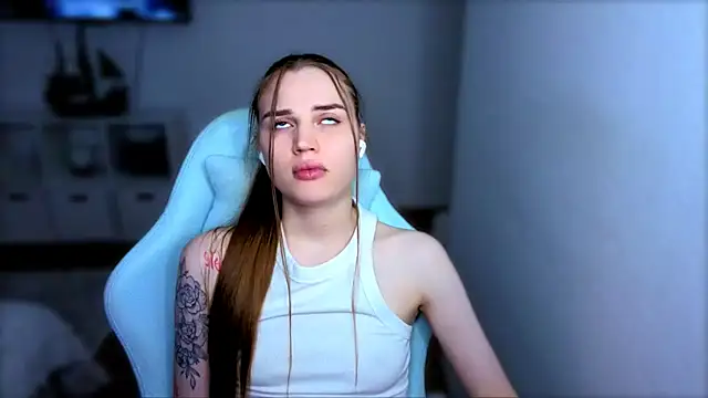 StellaLawless online show from 8, 11, 2025