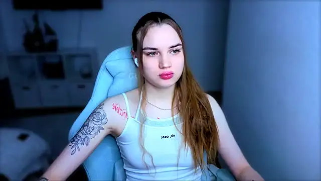 StellaLawless online show from 26, 11, 2025