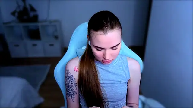 StellaLawless online show from 21, 12, 2025