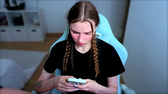 StellaLawless online show from 21, 2, 2026