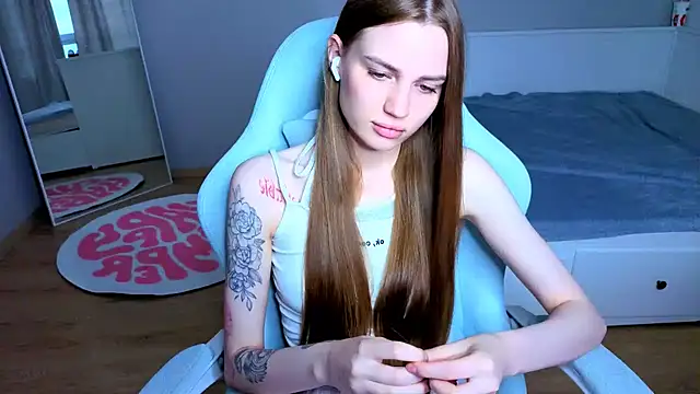 StellaLawless online show from 4, 6, 2026