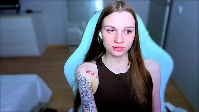 StellaLawless online show from 10, 5, 2026
