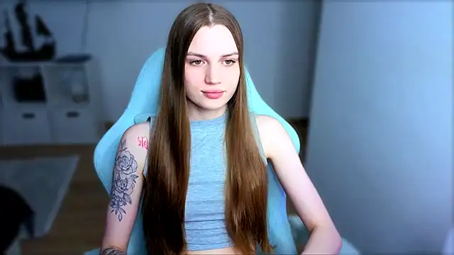 StellaLawless online show from 2, 3, 2026