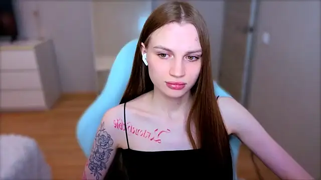 StellaLawless online show from 7, 5, 2026