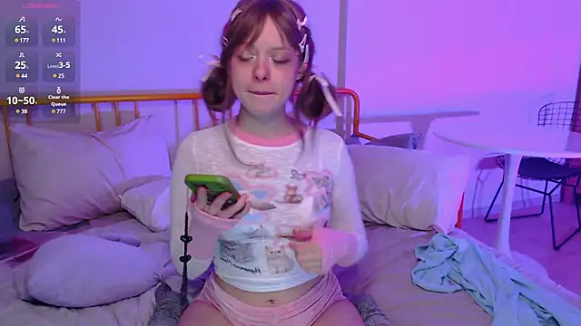 KatieMelone online show from 3, 12, 2024