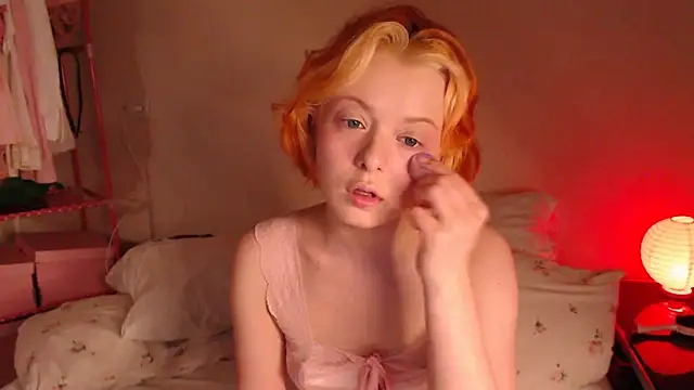 Snapshot of KatieMelone chatting on 14, 6, 2026 KatieMelone online show from 14, 6, 2026