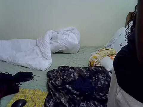 Sweet Bear online show from 5, 12, 2025