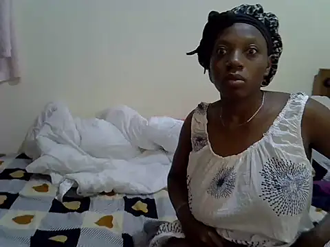 Sweet Bear online show from 10, 11, 2025