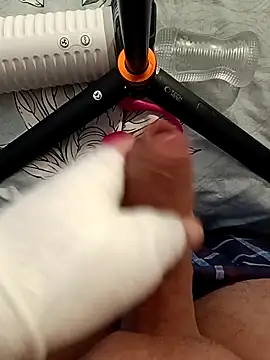 Horny Lovers 97 33 online show from 13, 2, 2026