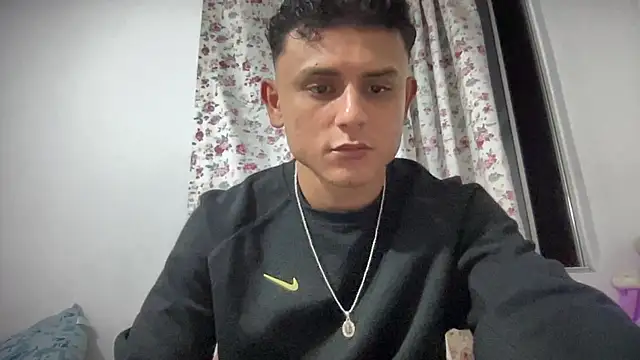 Snapshot of bob_petterson chatting on 26, 1, 2025 bob petterson online show from 26, 1, 2025