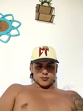 Snapshot of bob_petterson chatting on 5, 10, 2025 bob petterson online show from 5, 10, 2025