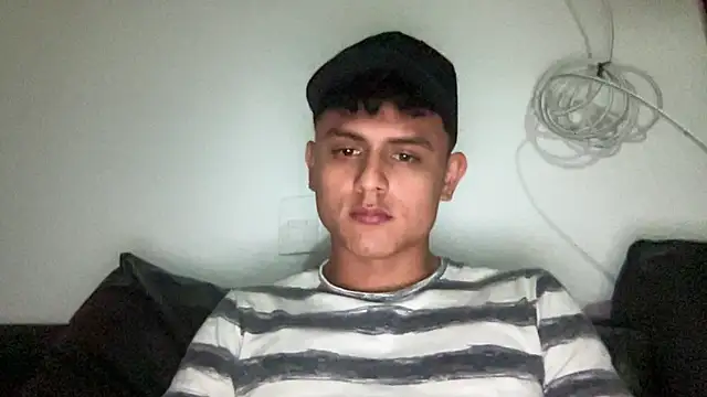 Snapshot of bob_petterson chatting on 8, 2, 2025 bob petterson online show from 8, 2, 2025