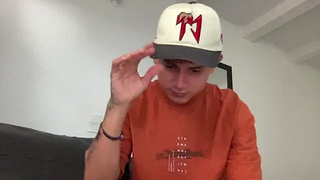 Snapshot of bob_petterson chatting on 26, 1, 2025 bob petterson online show from 26, 1, 2025