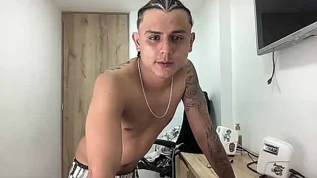 Snapshot of bob_petterson chatting on 20, 9, 2025 bob petterson online show from 20, 9, 2025