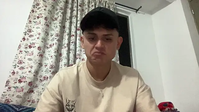 Snapshot of bob_petterson chatting on 16, 2, 2025 bob petterson online show from 16, 2, 2025