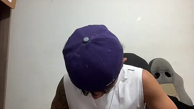 Snapshot of bob_petterson chatting on 7, 1, 2025 bob petterson online show from 7, 1, 2025