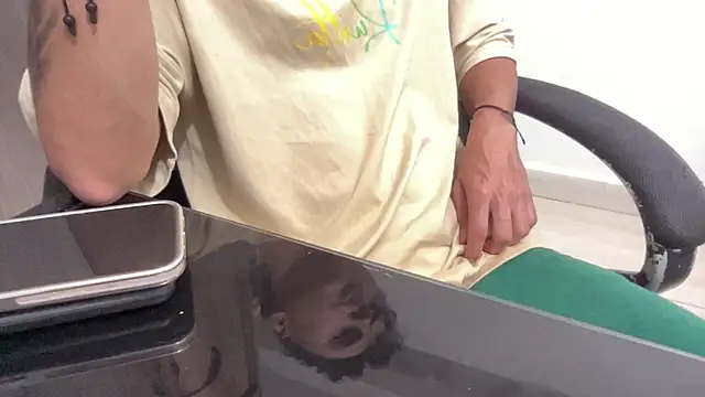 Snapshot of bob_petterson chatting on 2, 2, 2025 bob petterson online show from 2, 2, 2025