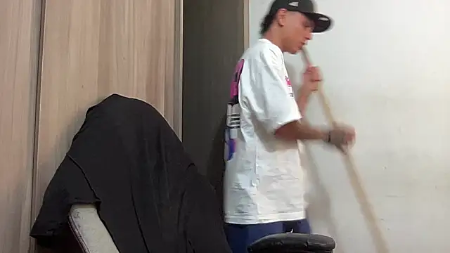 Snapshot of bob_petterson chatting on 15, 1, 2025 bob petterson online show from 15, 1, 2025