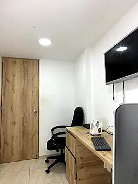 Snapshot of bob_petterson chatting on 11, 10, 2025 bob petterson online show from 11, 10, 2025