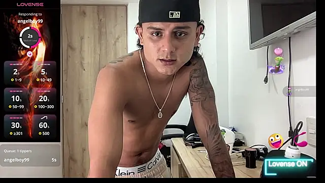 Snapshot of bob_petterson chatting on 15, 10, 2025 bob petterson online show from 15, 10, 2025