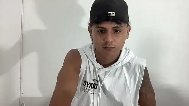 Snapshot of bob_petterson chatting on 19, 11, 2025 bob petterson online show from 19, 11, 2025